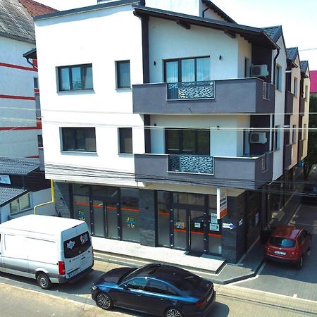 Astar Apartments - Extra Large Rădăuţi Kültér fotó