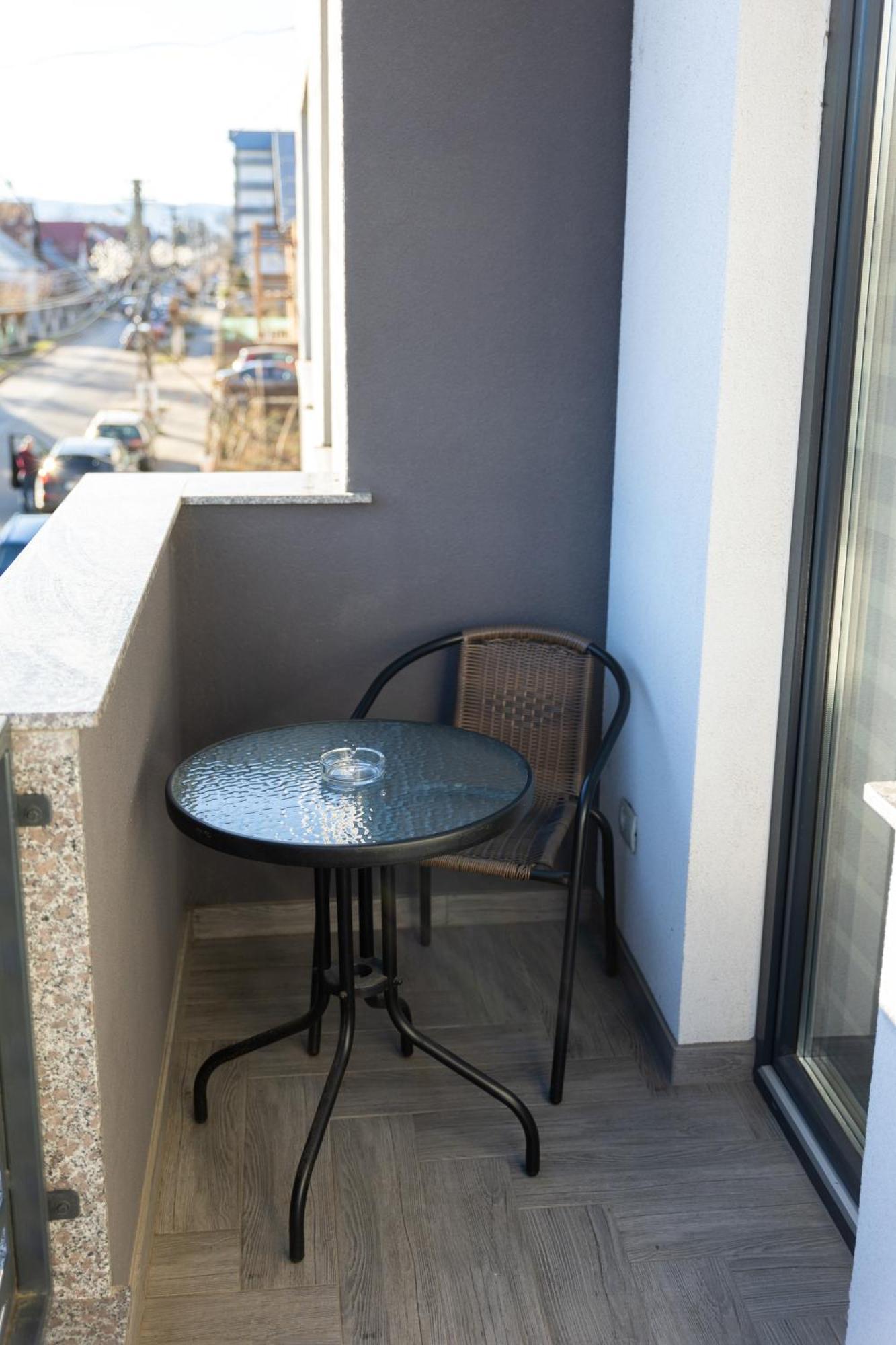 Astar Apartments - Extra Large Rădăuţi Kültér fotó
